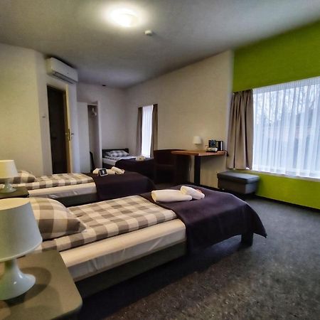Rj Hotel Pabianice Εξωτερικό φωτογραφία