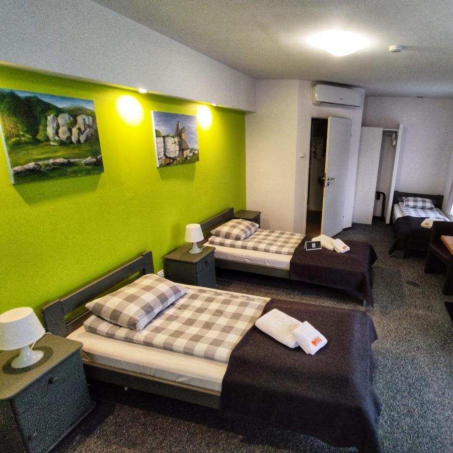 Rj Hotel Pabianice Εξωτερικό φωτογραφία